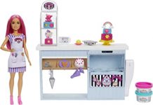 Chollo Barbie – Barbie Juego Pastelería con Muñeca – Estación de Repostería con 3 Zonas – 2 Masas y 20+ Accesorios – Muñeca: 30,5 cm – Regalo para Niños de 3+ Años
