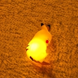 Chollo lámpara nocturna – Luz nocturna de Pokémon Pikachu para niños, juguete brillante, lámpara de mesita de noche